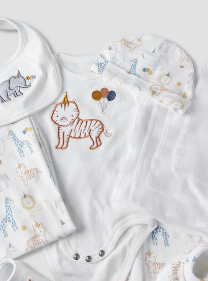 Set of 12 Juniors Clothing Gift Set with Print-baby-boys-clothing-setsandcoords-image-11