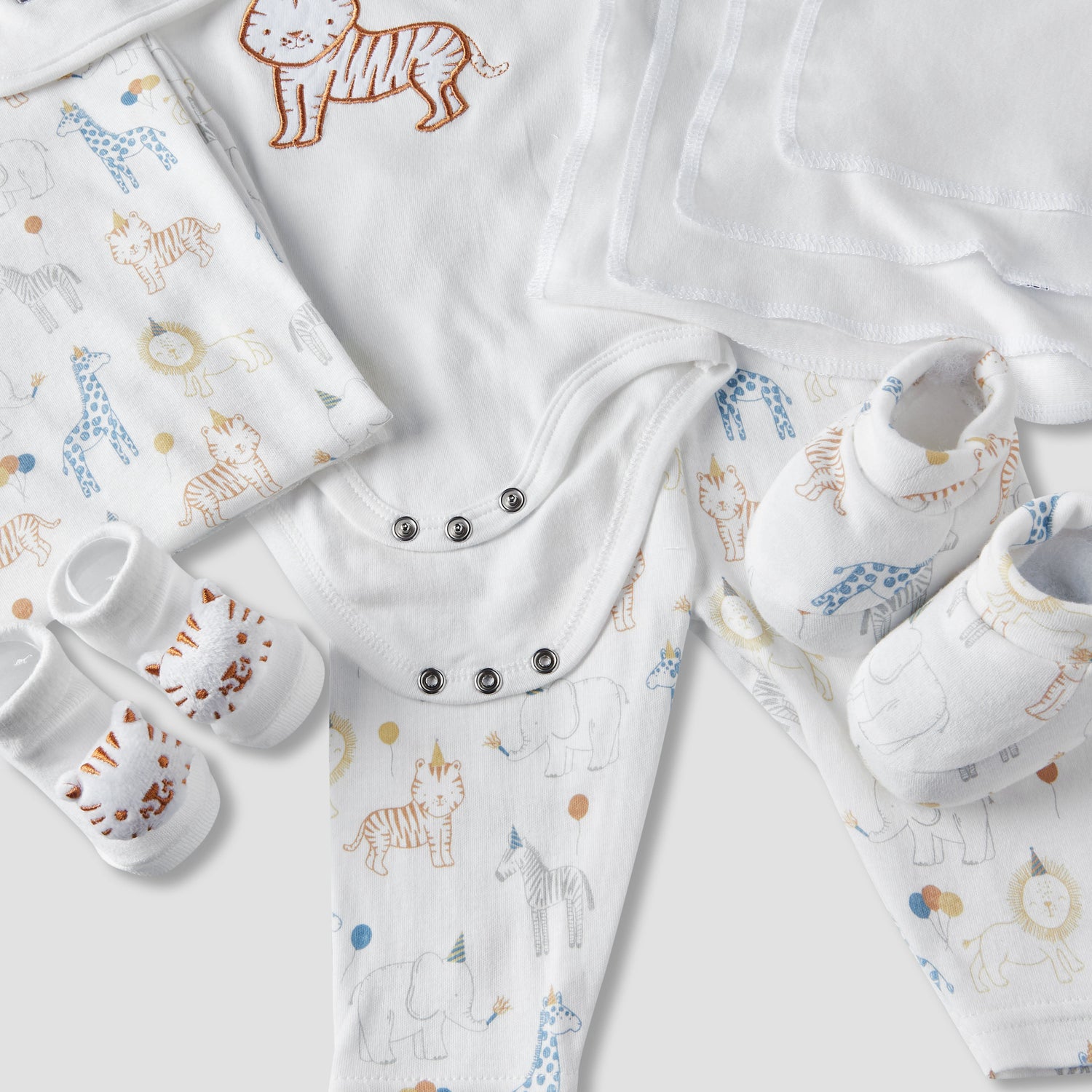Set of 12 Juniors Clothing Gift Set with Print