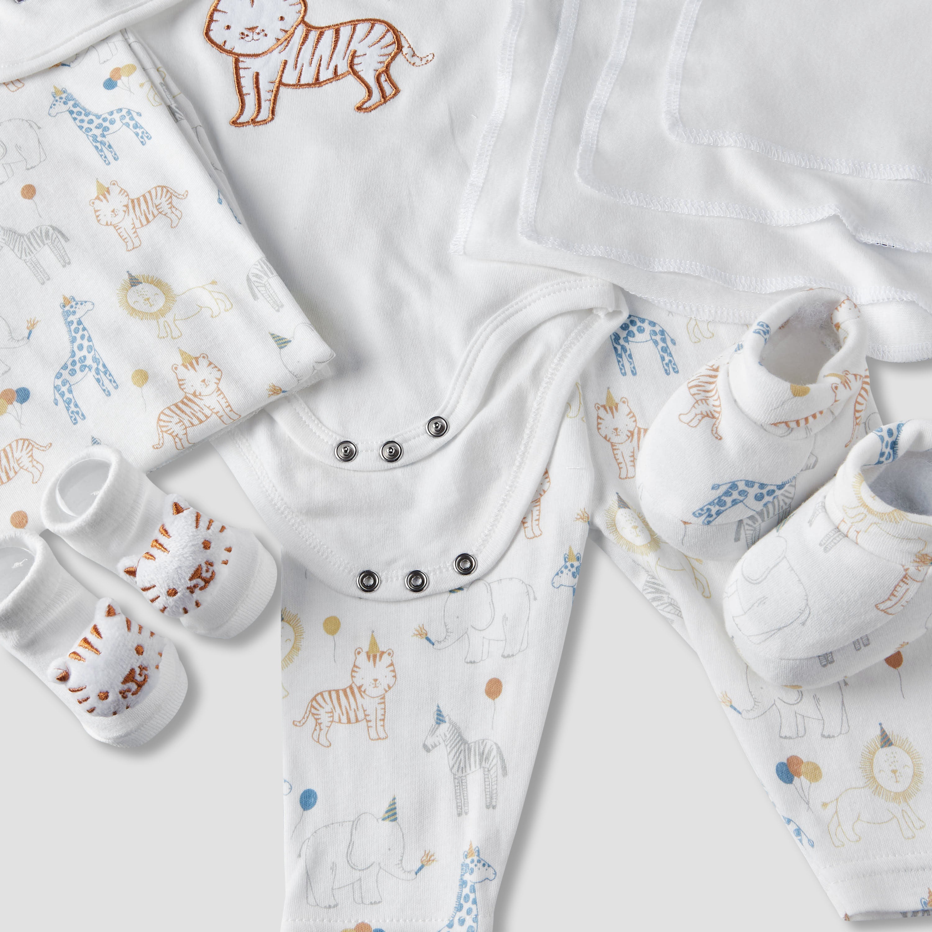 Set of 12 Juniors Clothing Gift Set with Print