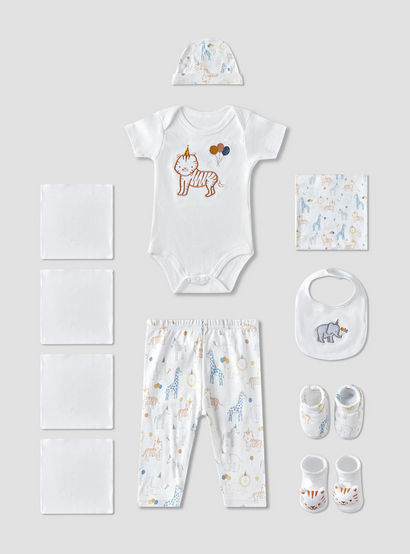 Set of 12 Juniors Clothing Gift Set with Print-baby-boys-clothing-setsandcoords-image-2