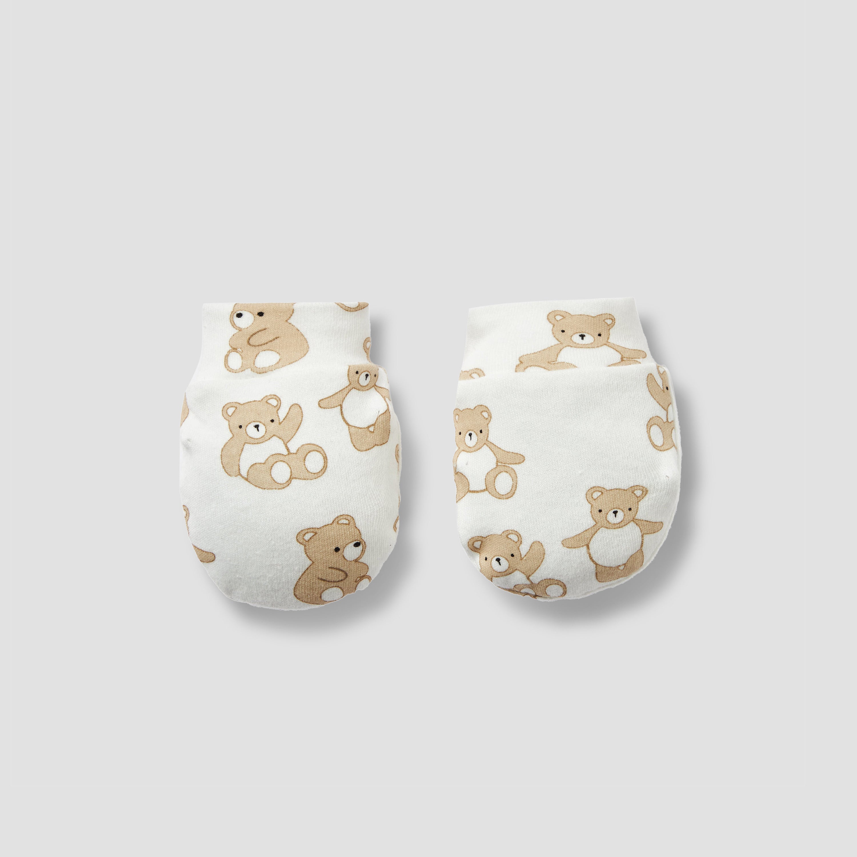 Set of 8 Juniors Clothing Gift Set with Bear Print