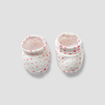Set of 8 Juniors Clothing Gift Set with Heart Print