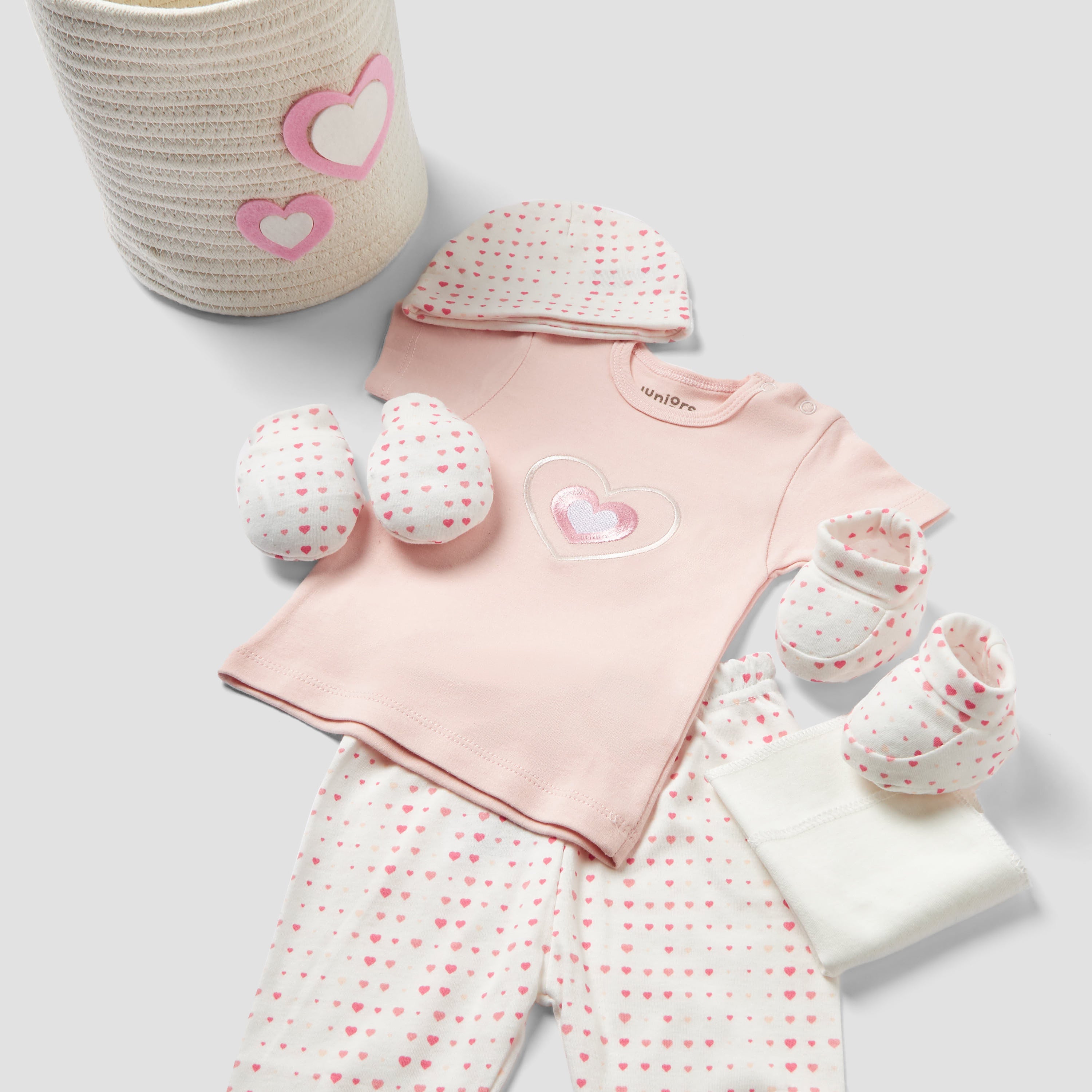 Set of 8 Juniors Clothing Gift Set with Heart Print