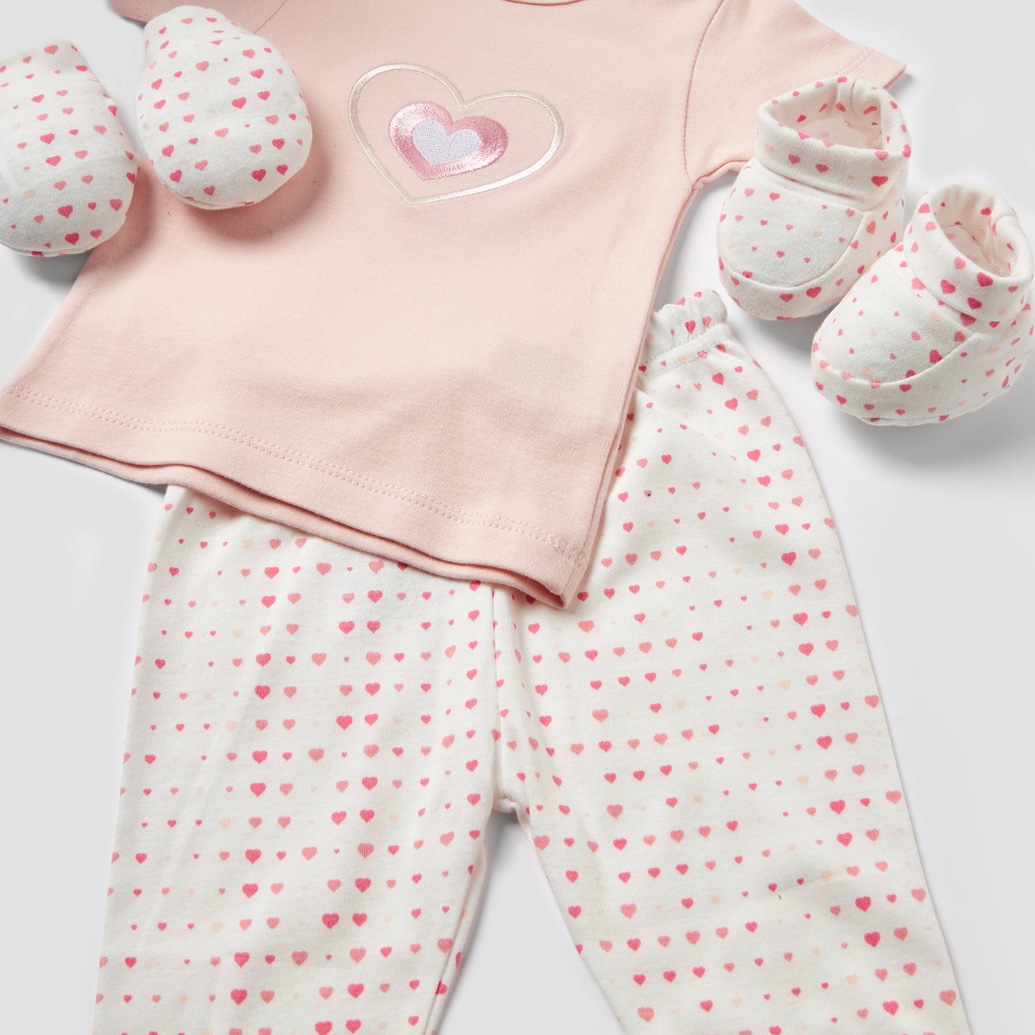 Set of 8 Juniors Clothing Gift Set with Heart Print