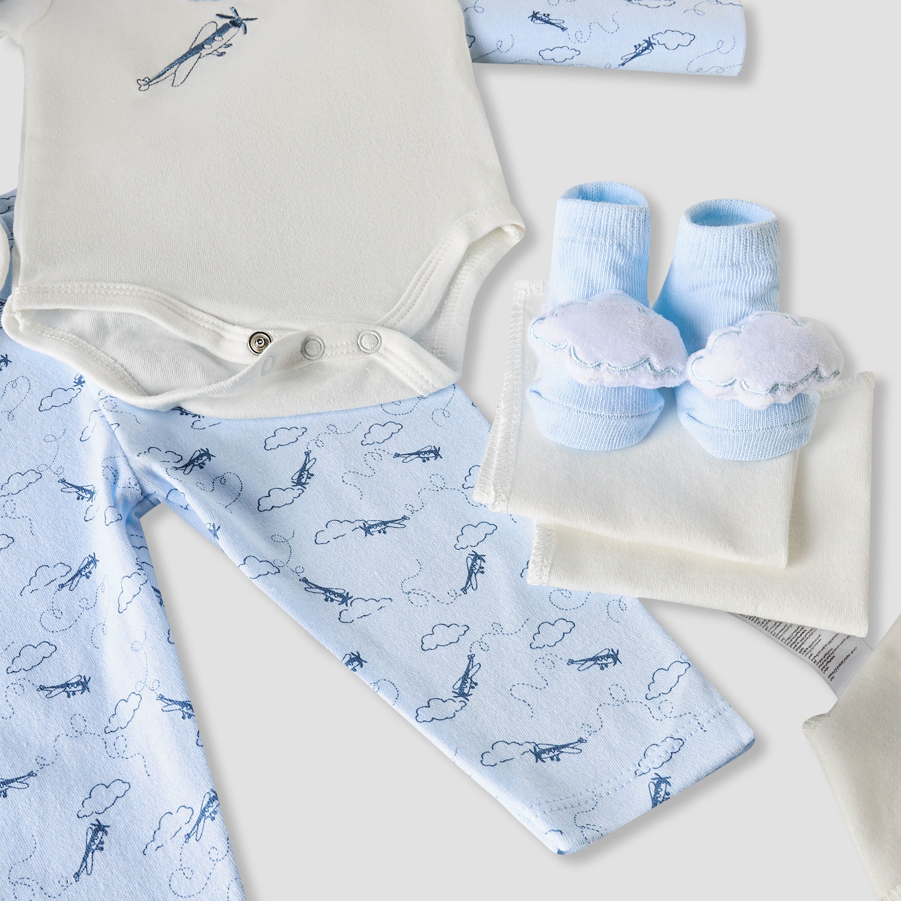Set of 11 Juniors Clothing Gift Set with Aeroplane Print