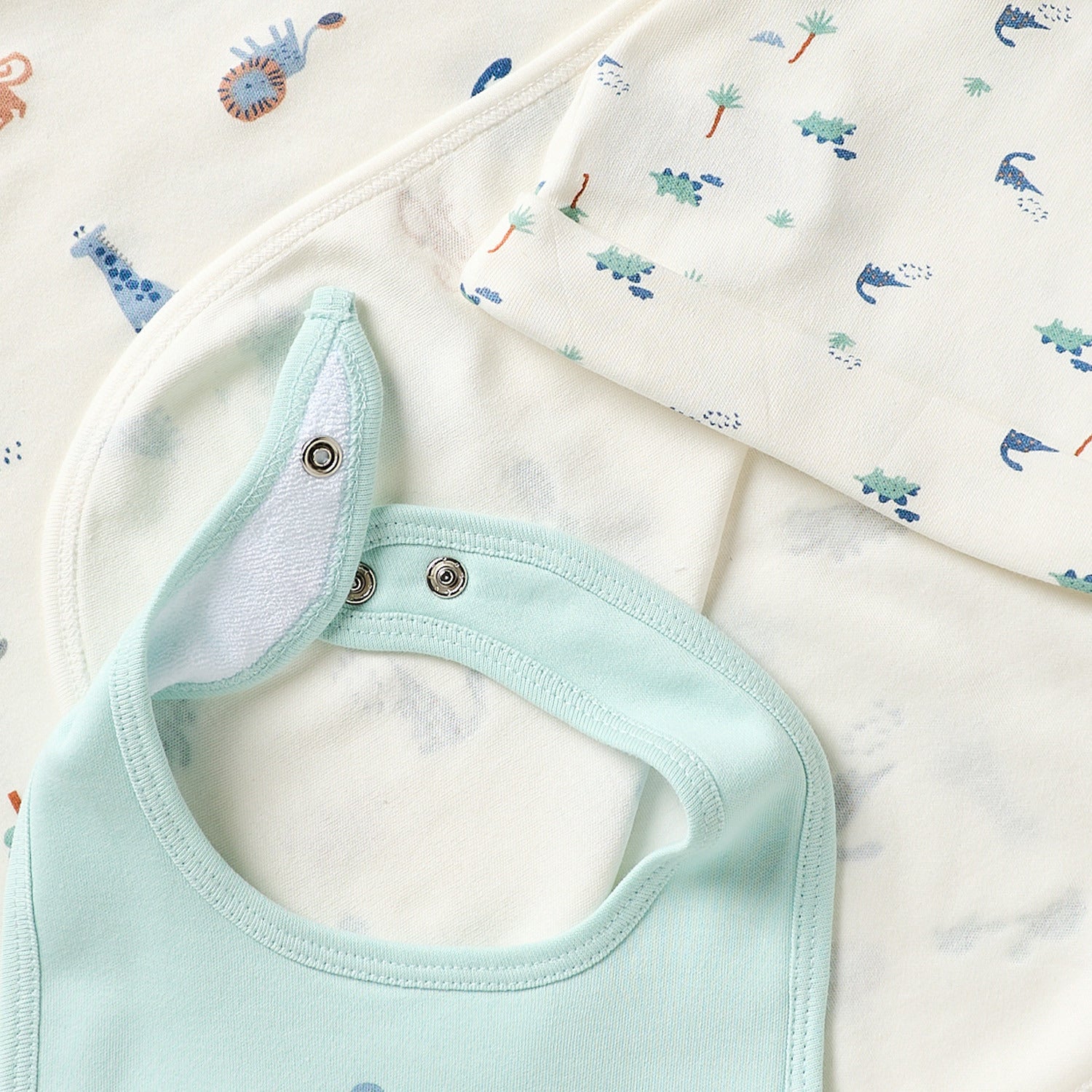 Set of 6 Juniors Clothing Gift Set with Dinosaur Print