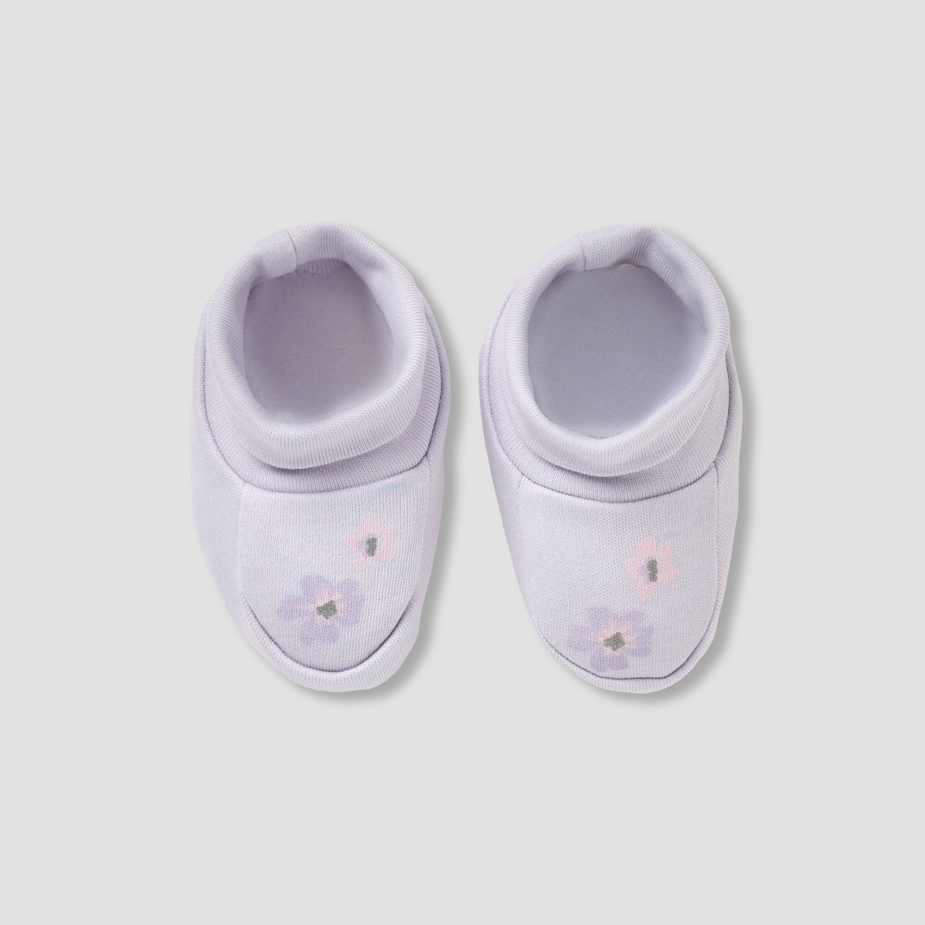 Set of 8 Juniors Clothing Gift Set with Snap Button Closure