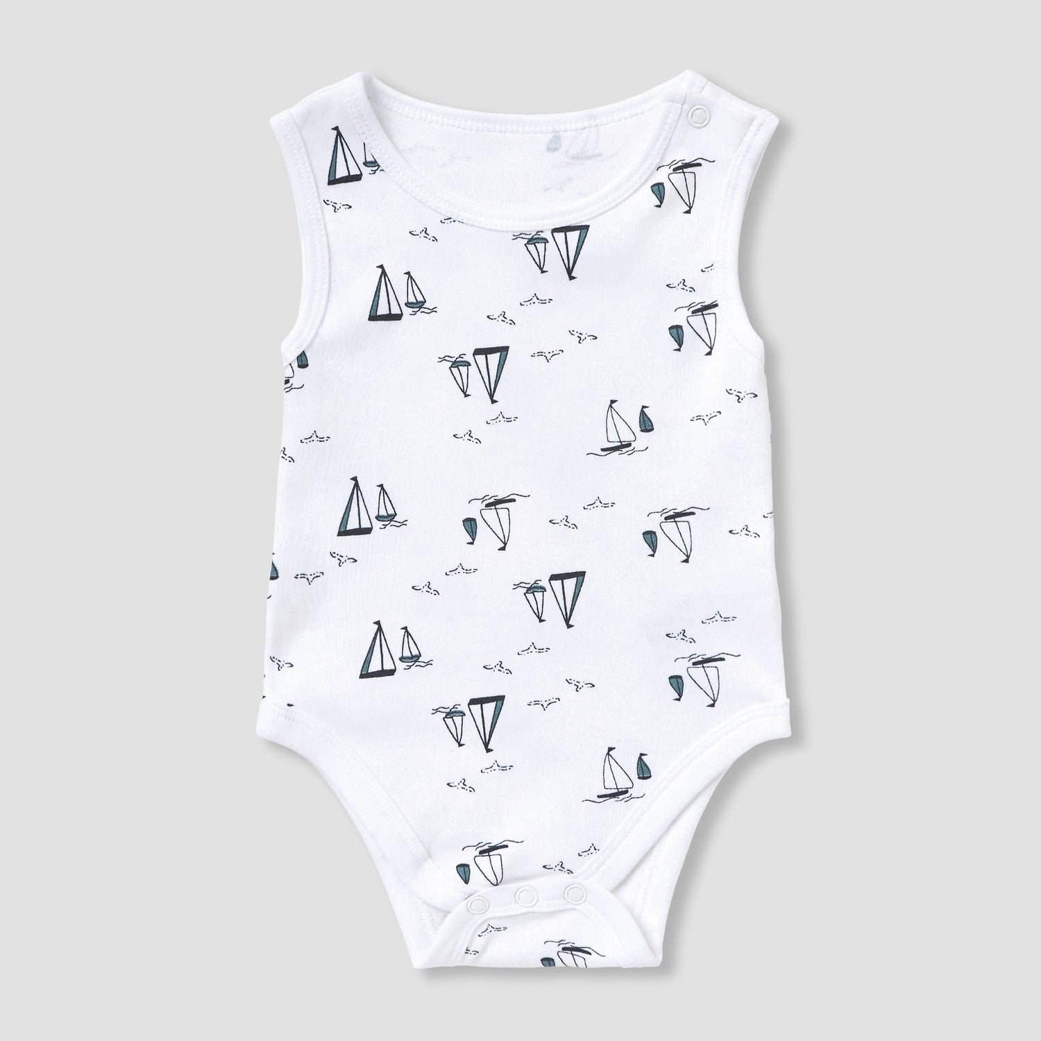 Set of 8 Juniors Clothing Gift Set with Sailboat Print