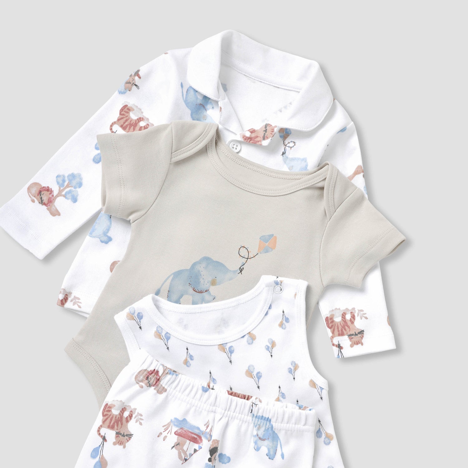 Set of 8 Juniors Clothing Gift Set with Print