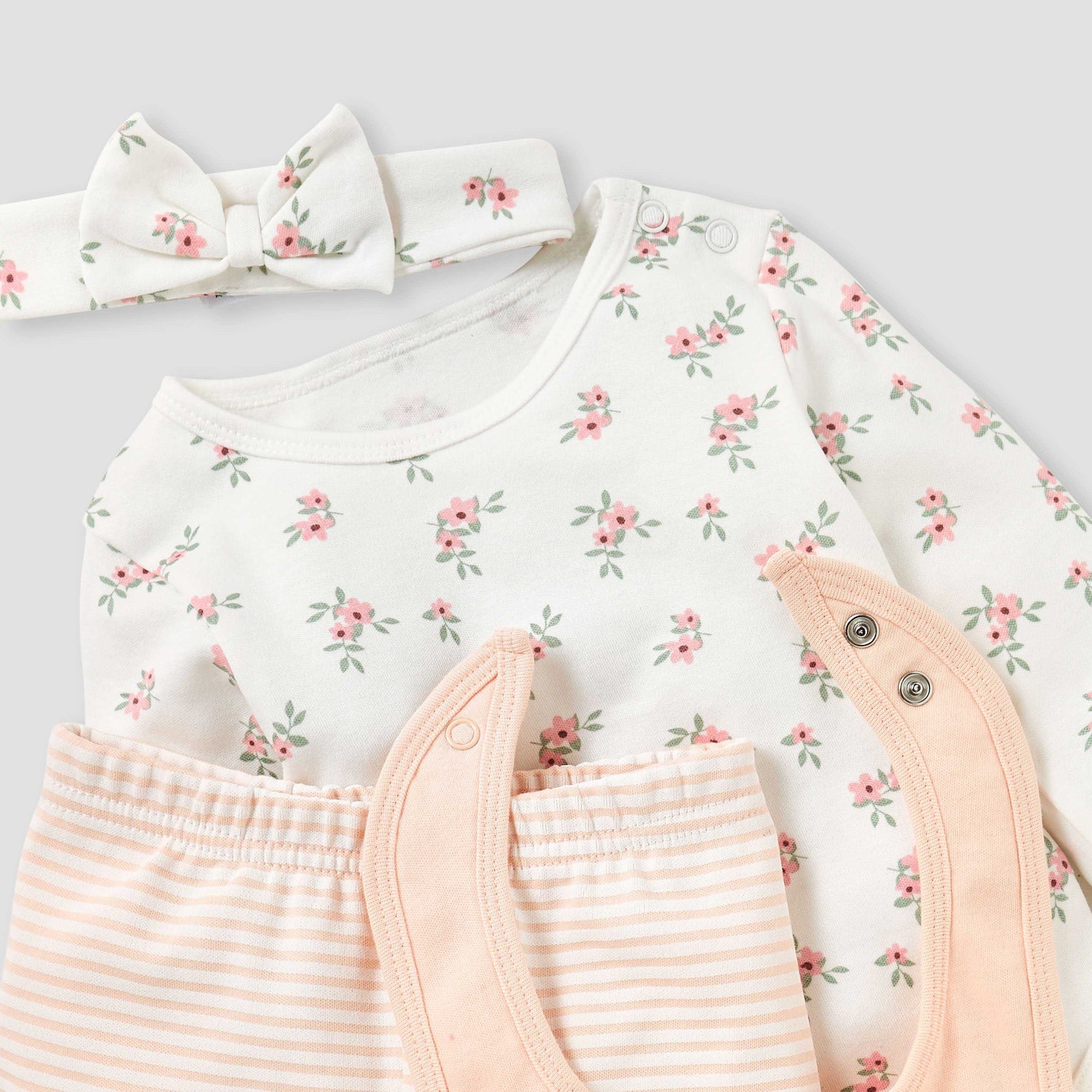 Juniors 4-Piece Floral Print Clothing Set