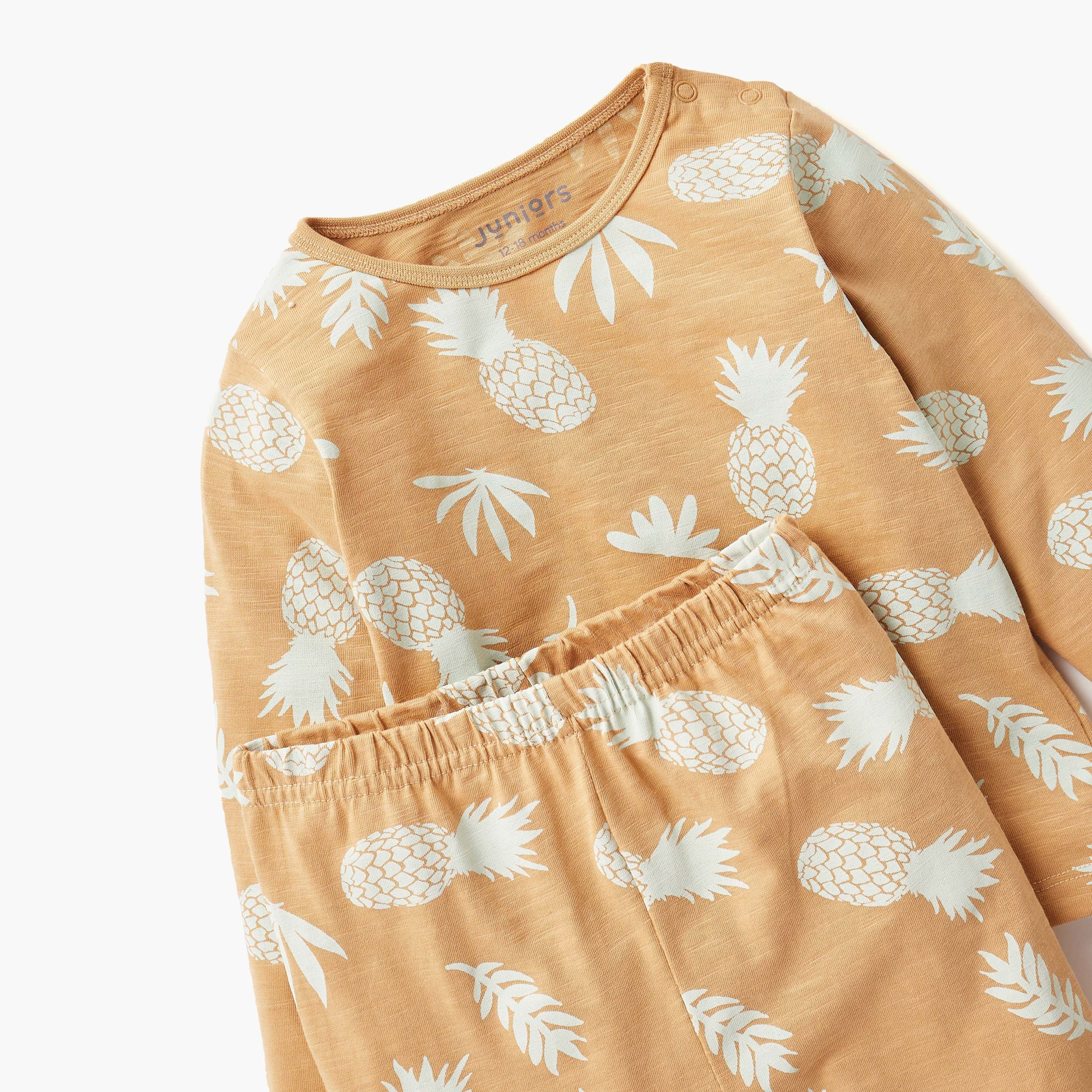 Juniors All-Over Pineapple Print T-shirt and Pyjama Set