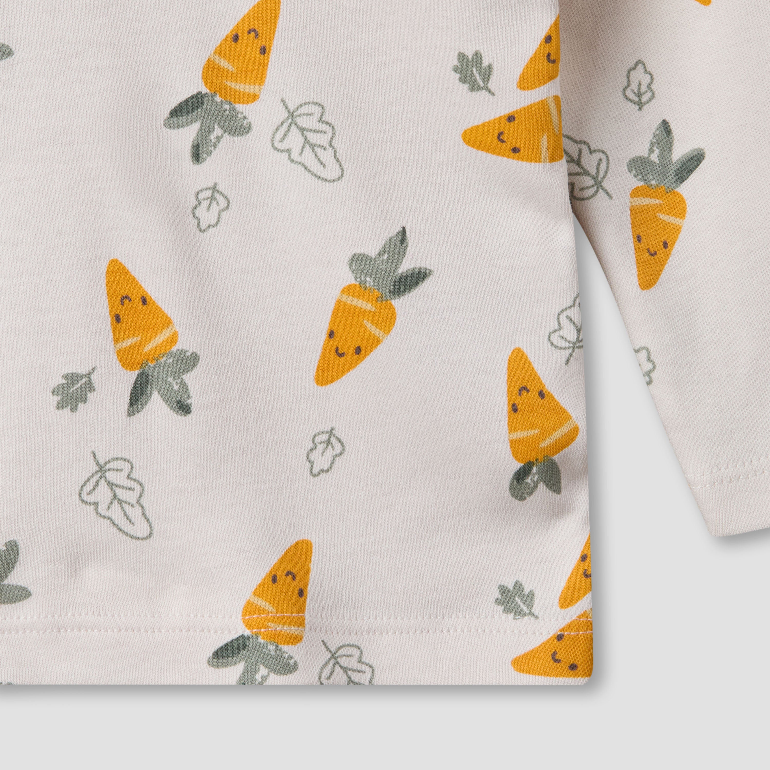 Juniors Cotton Round Neck Long Sleeves Pyjama Set with Carrot Print