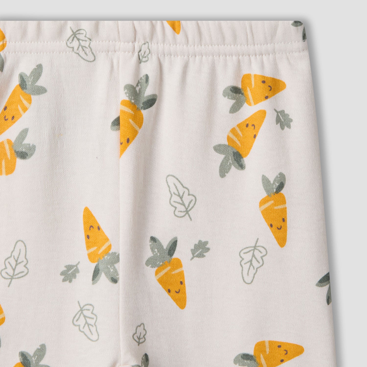 Juniors Cotton Round Neck Long Sleeves Pyjama Set with Carrot Print