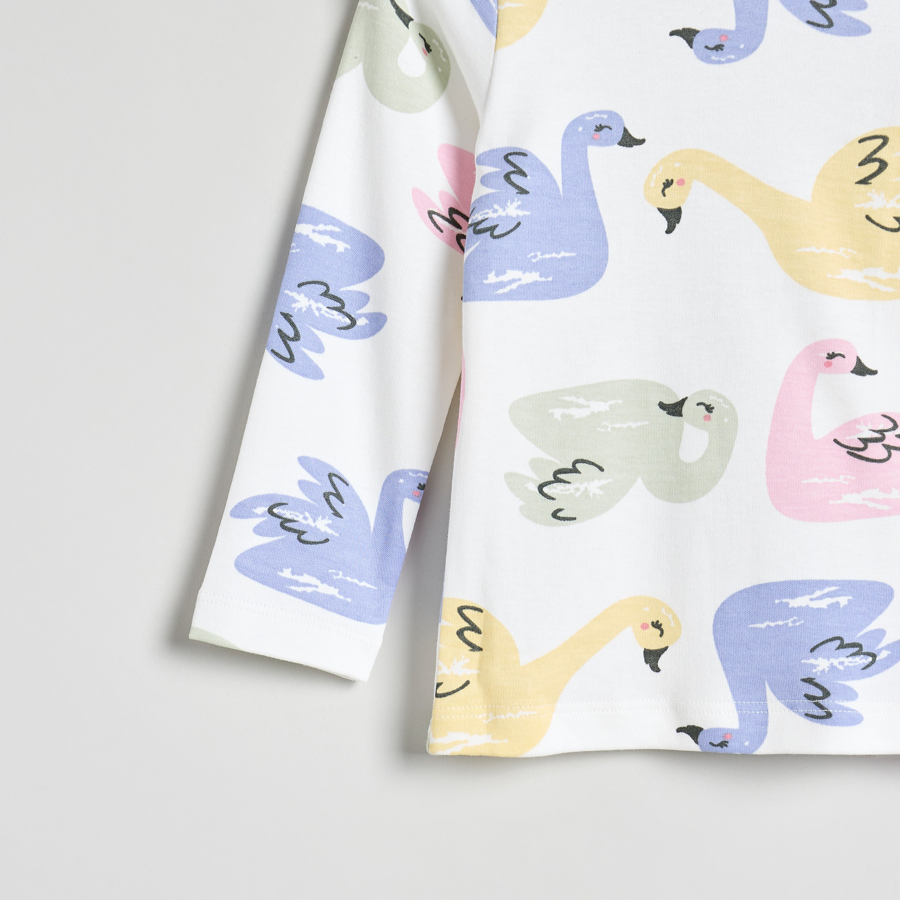 Juniors All-Over Print T-shirt and Pyjama Set