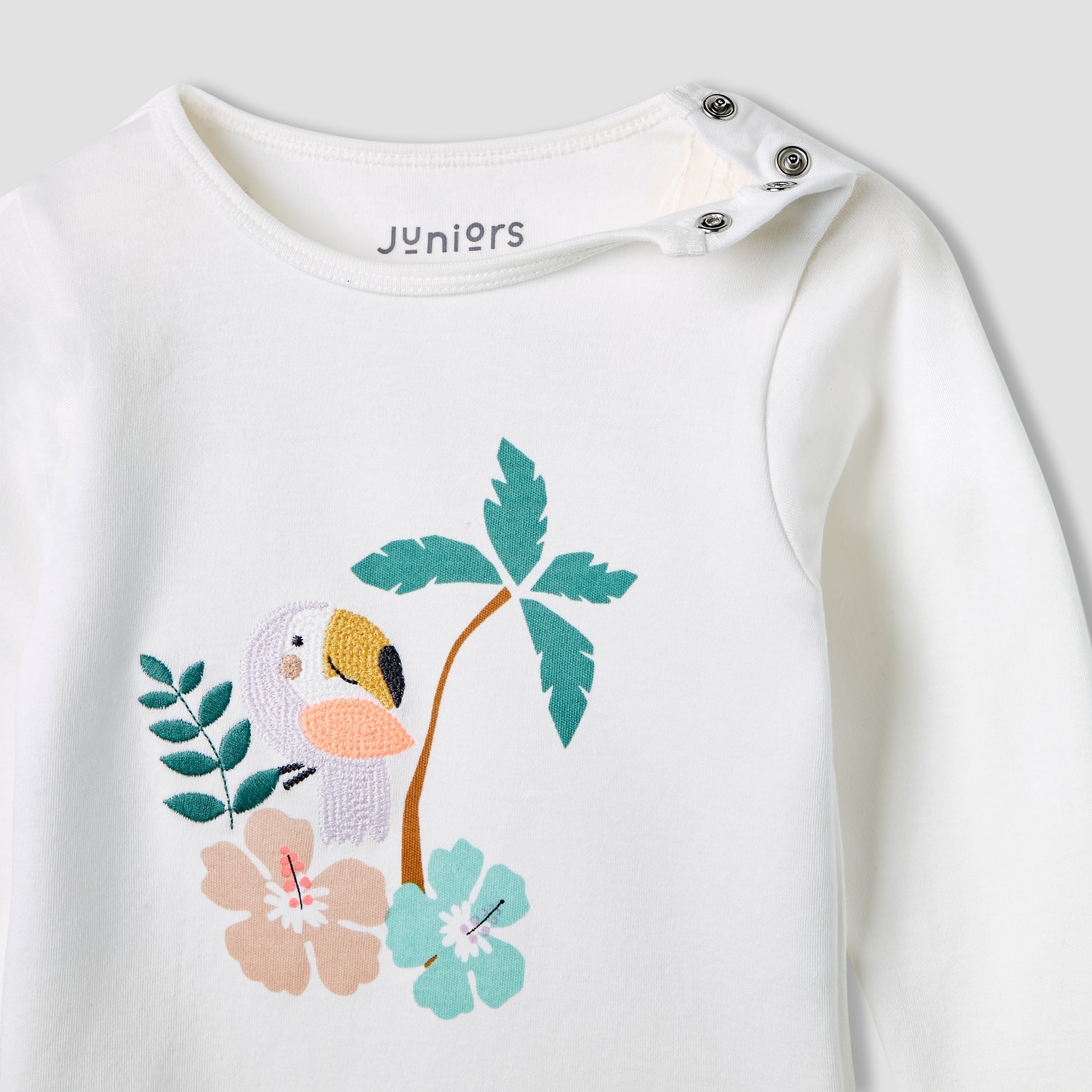 Juniors Printed T-shirt and Pyjama Set