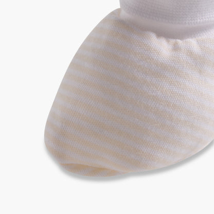 Pack of 2 Juniors Booties with Assorted Design