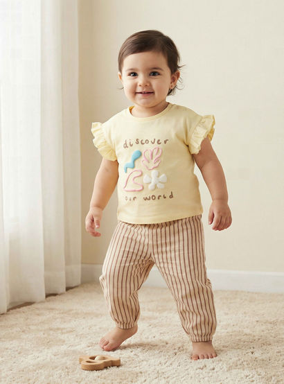 Juniors Cotton Round Neck Short Sleeves Pyjama Set with Stripes-baby-girls-clothing-nightwear-pyjamasets-image-1