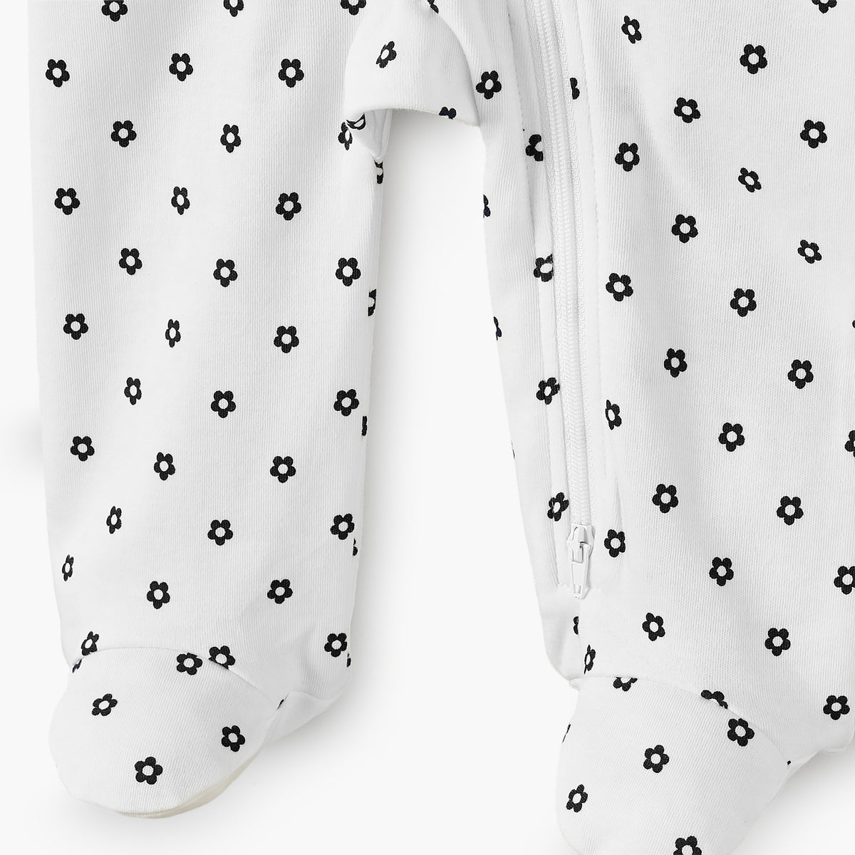 Juniors Cotton Round Neck Long Sleeves Sleepsuit with Floral Print