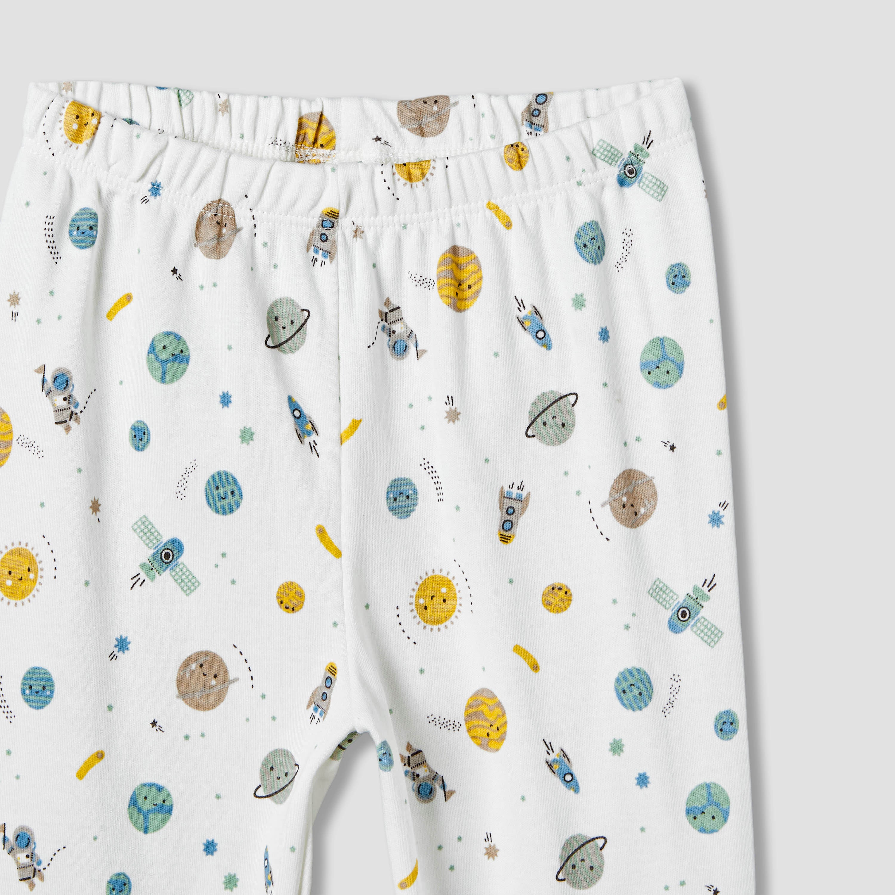 Pack of 2 Juniors Cotton Long Sleeves Pyjama Set with Space Print