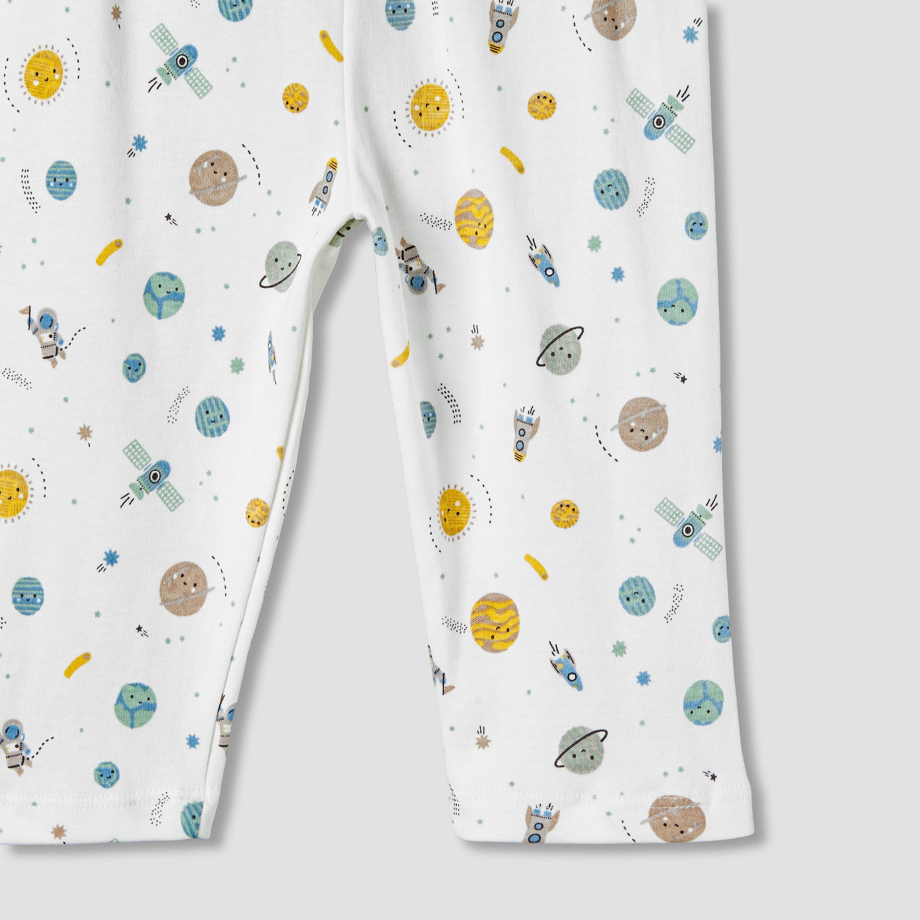 Pack of 2 Juniors Cotton Long Sleeves Pyjama Set with Space Print