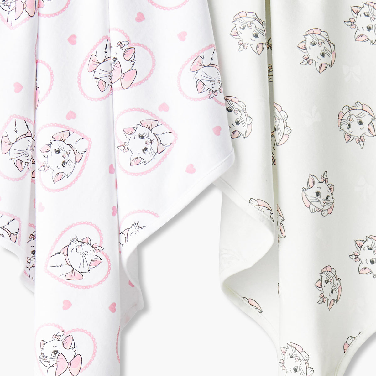 Pack of 2 Disney Receiving Blanket with Marie Print