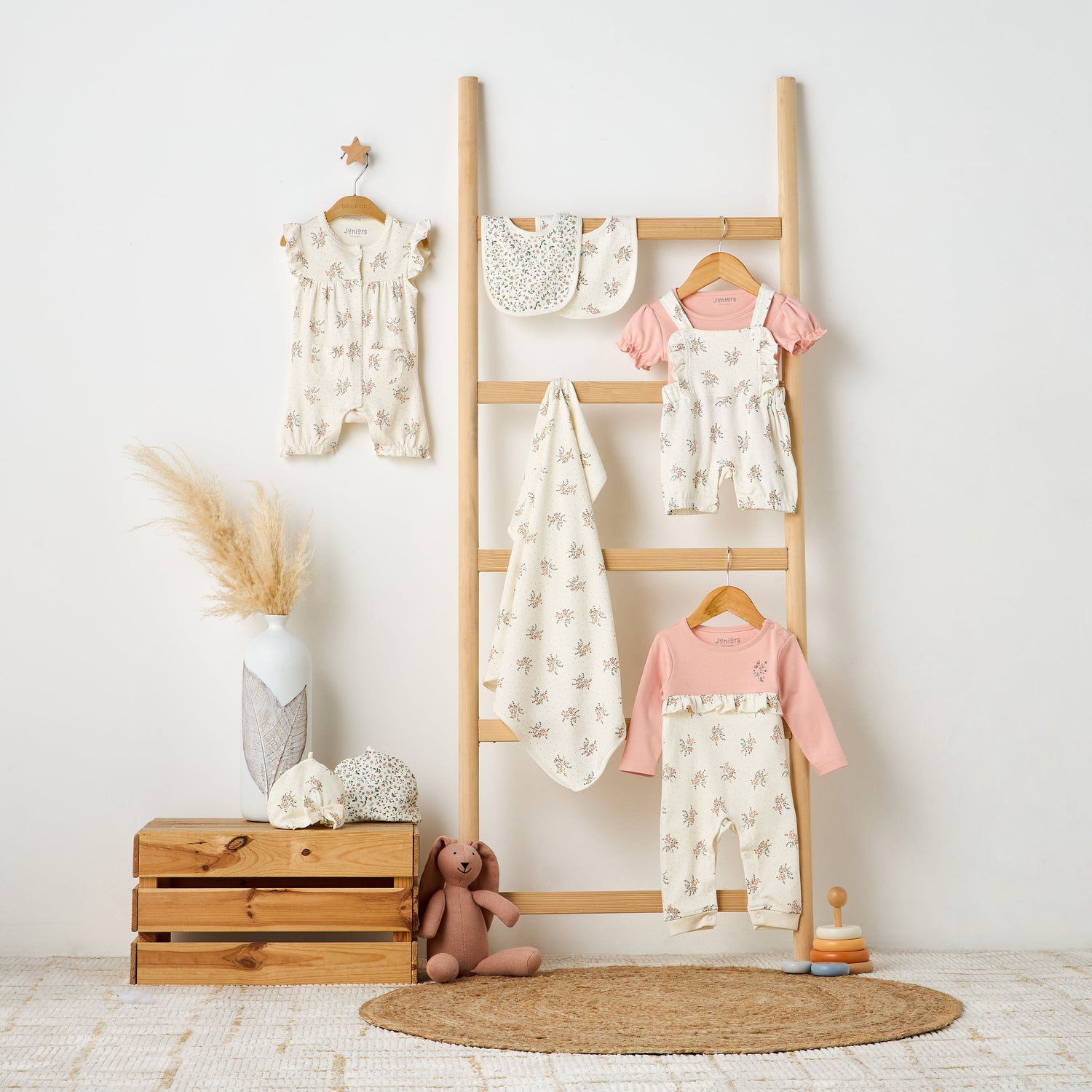 Juniors Floral Print Receiving Blanket