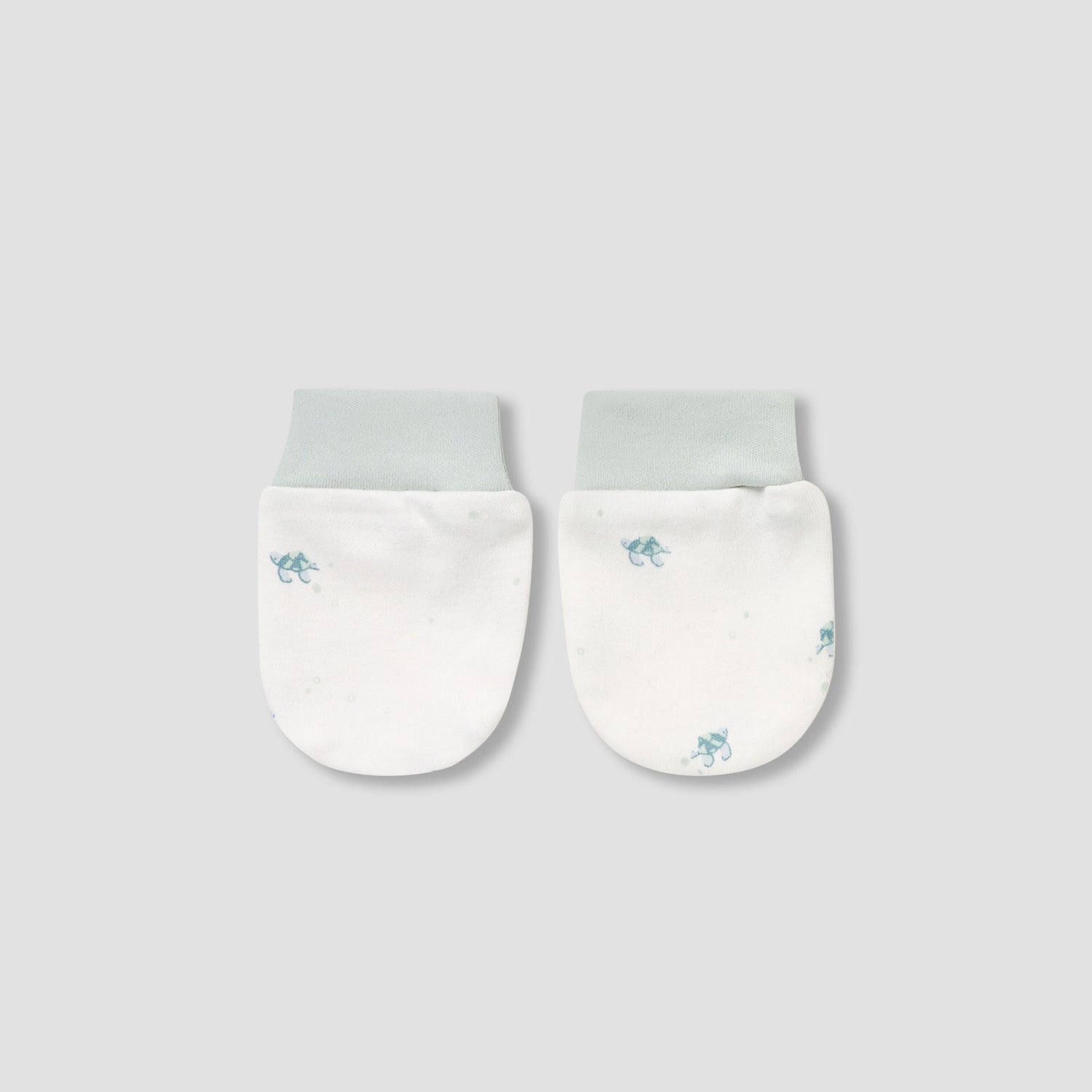 Set of 14 Juniors Clothing Gift Set with Turtle Print