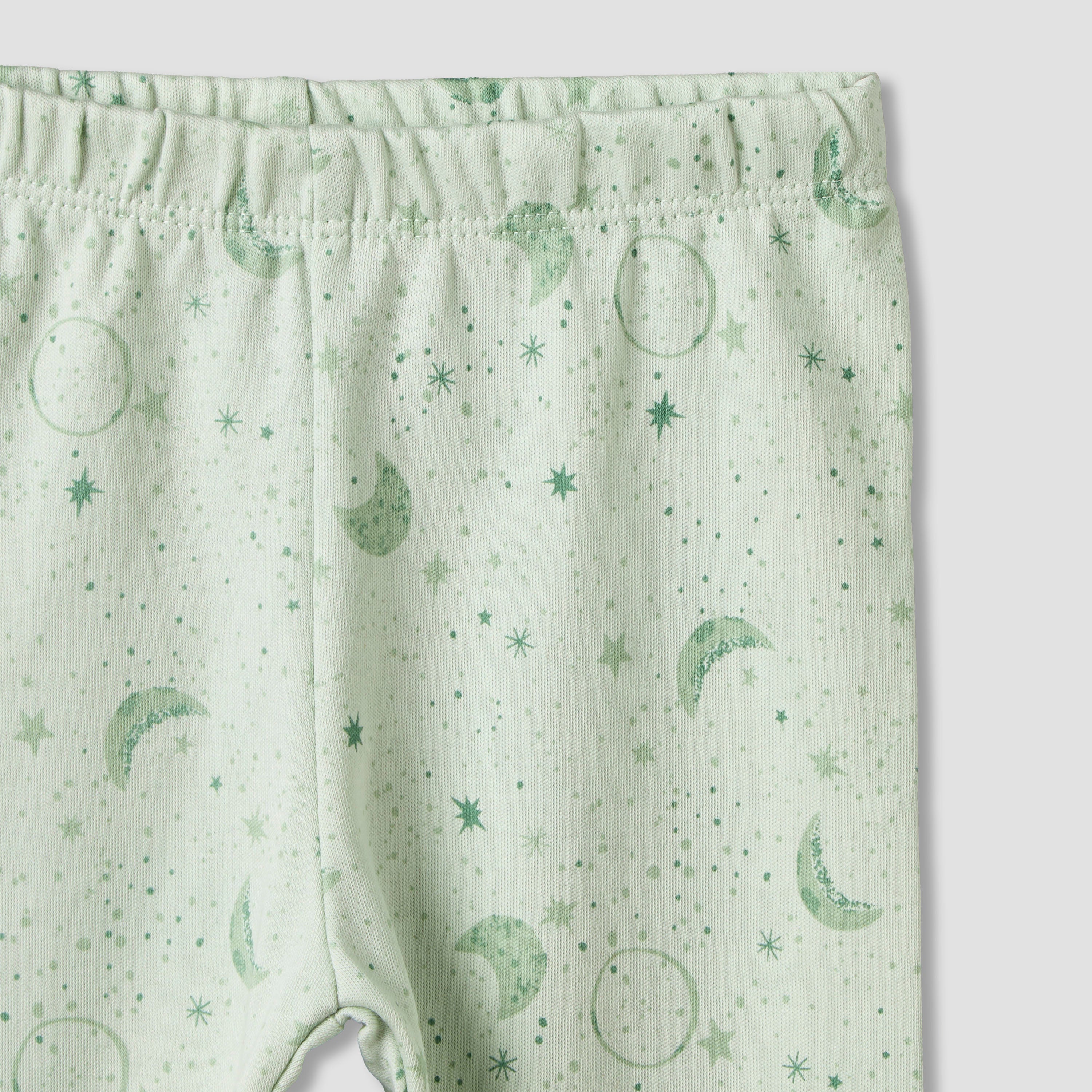 Juniors Cotton Round Neck Long Sleeves Pyjama Set with Star and Moon Print