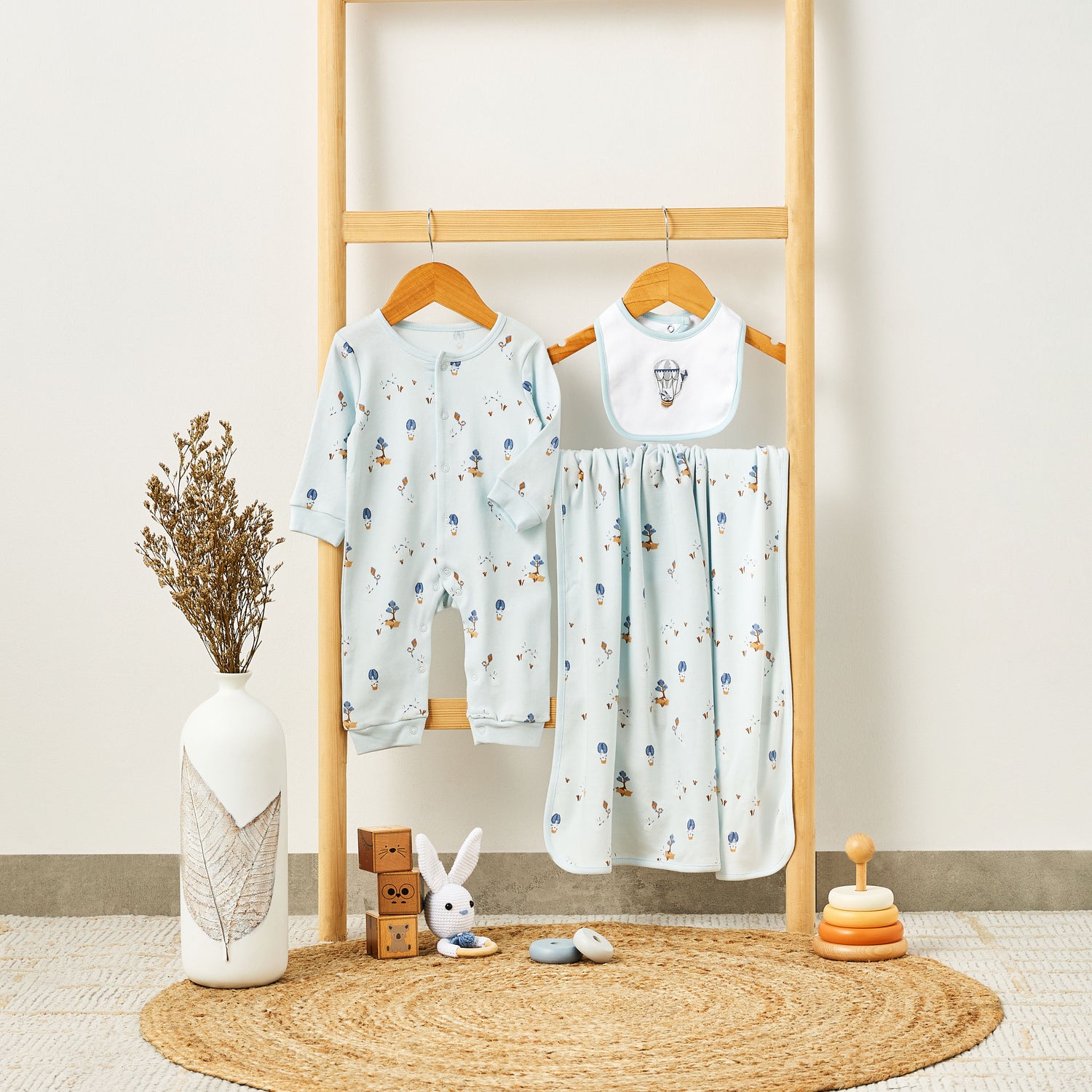 Set of 3 Juniors Clothing Gift Set with Print