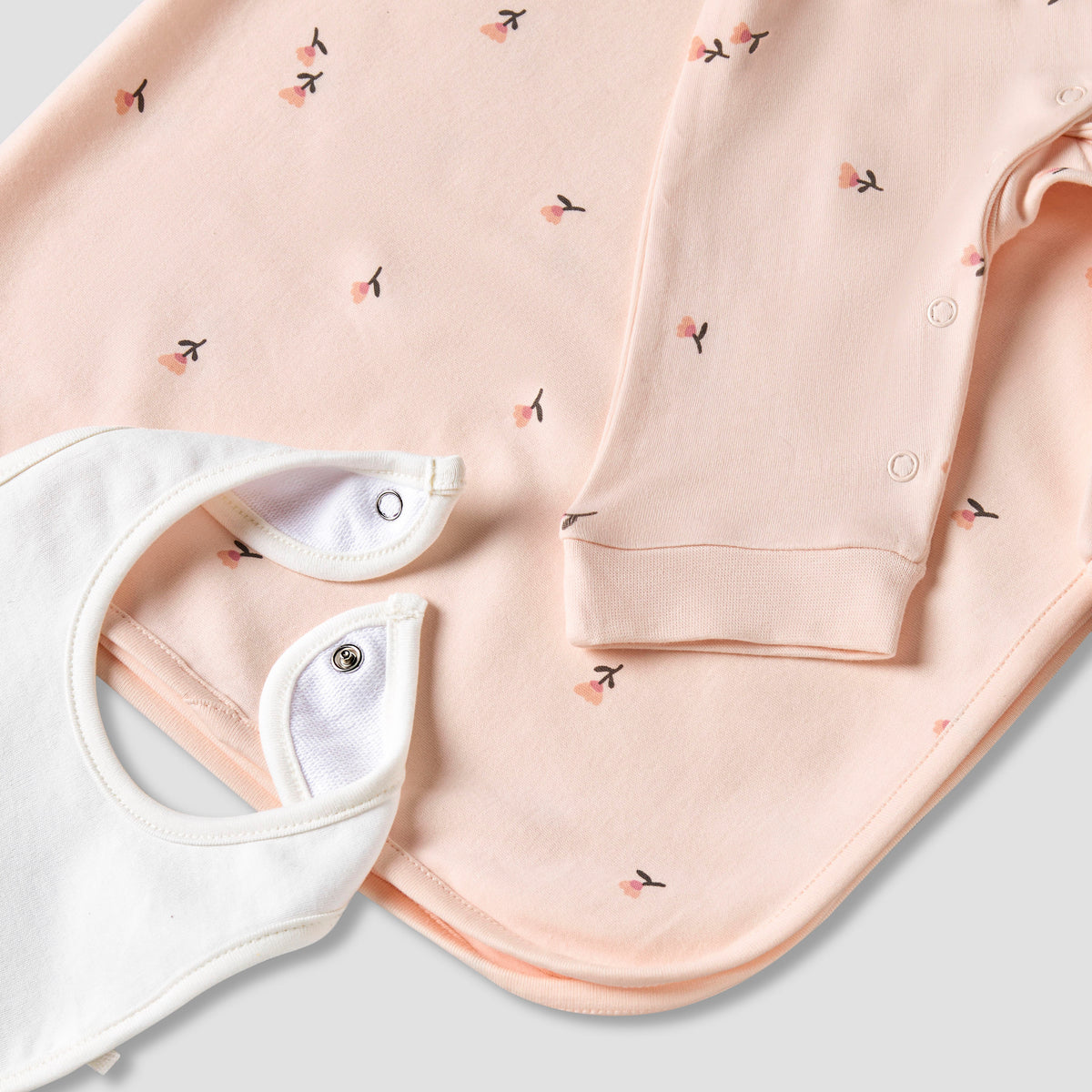 Set of 3 Juniors Clothing Gift Set with Floral Print