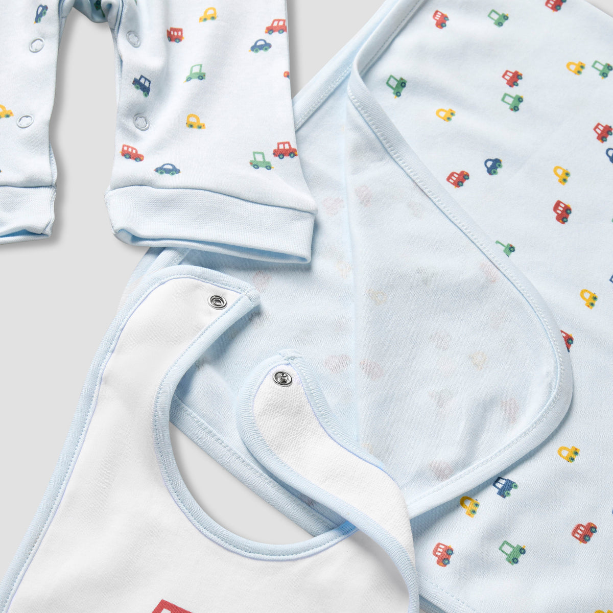 Set of 3 Juniors Clothing Gift Set with Vehicle Print