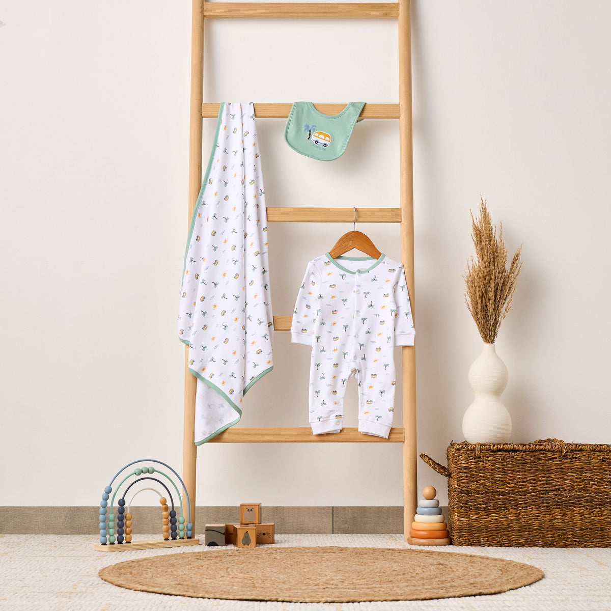 Set of 3 Juniors Clothing Gift Set with Print