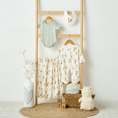 Set of 5 Juniors Clothing Gift Set with Carrot Print