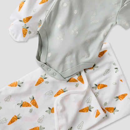 Set of 5 Juniors Clothing Gift Set with Carrot Print