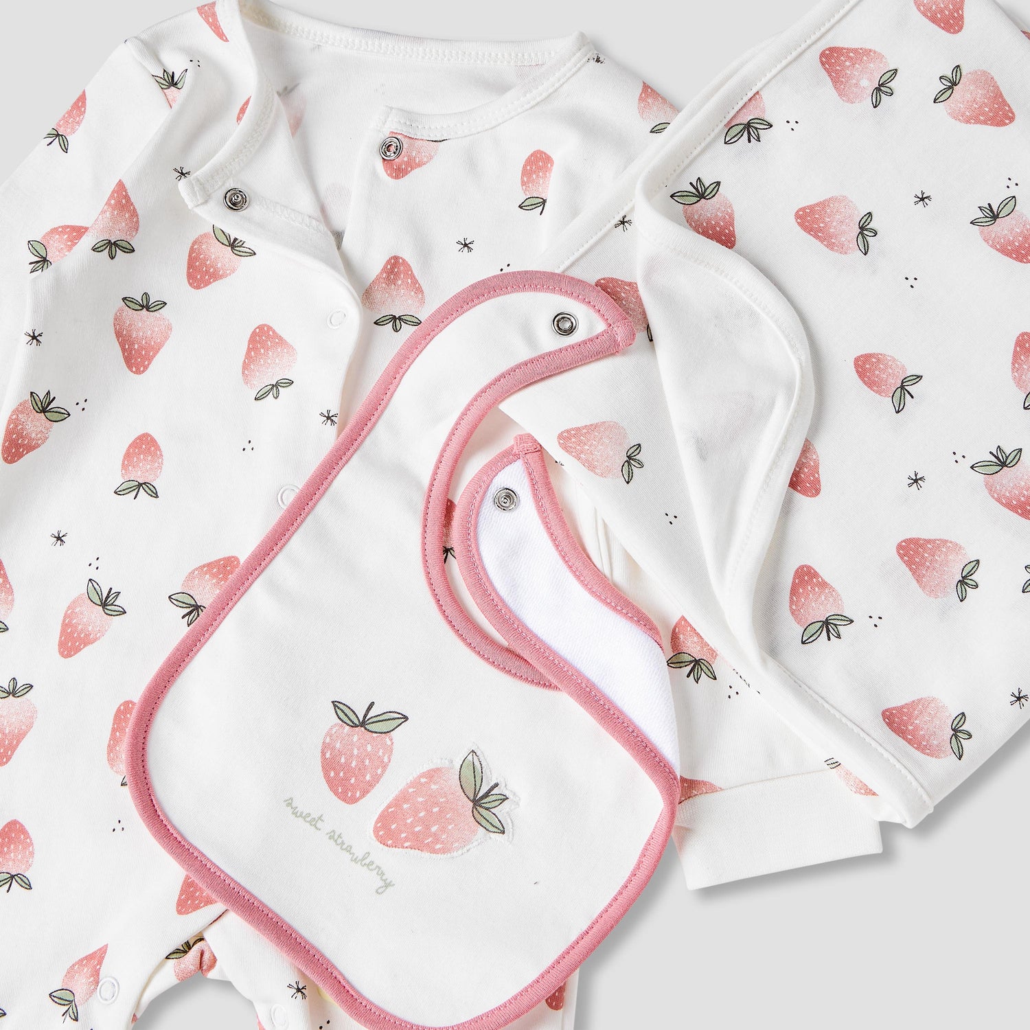 Set of 3 Juniors Clothing Gift Set with Snap Button Closure