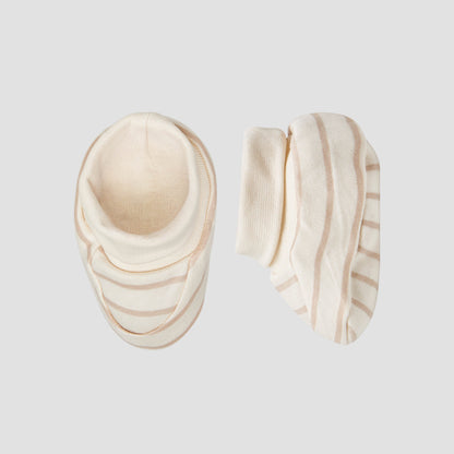 Pack of 2 Juniors Booties with Assorted Design