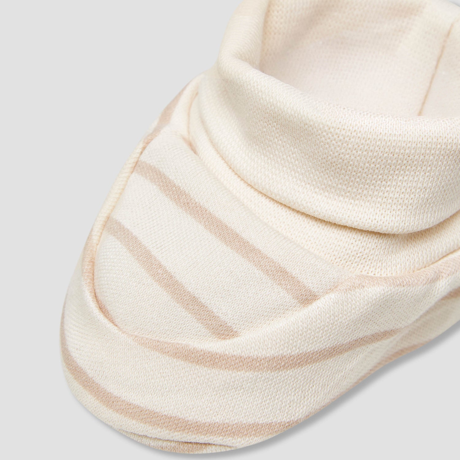 Pack of 2 Juniors Booties with Assorted Design