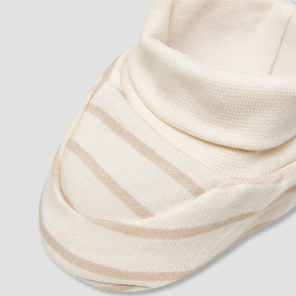 Pack of 2 Juniors Booties with Assorted Design