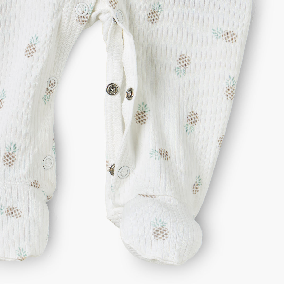 Juniors Cotton Crew Neck Long Sleeves Sleepsuit with Pineapple Print