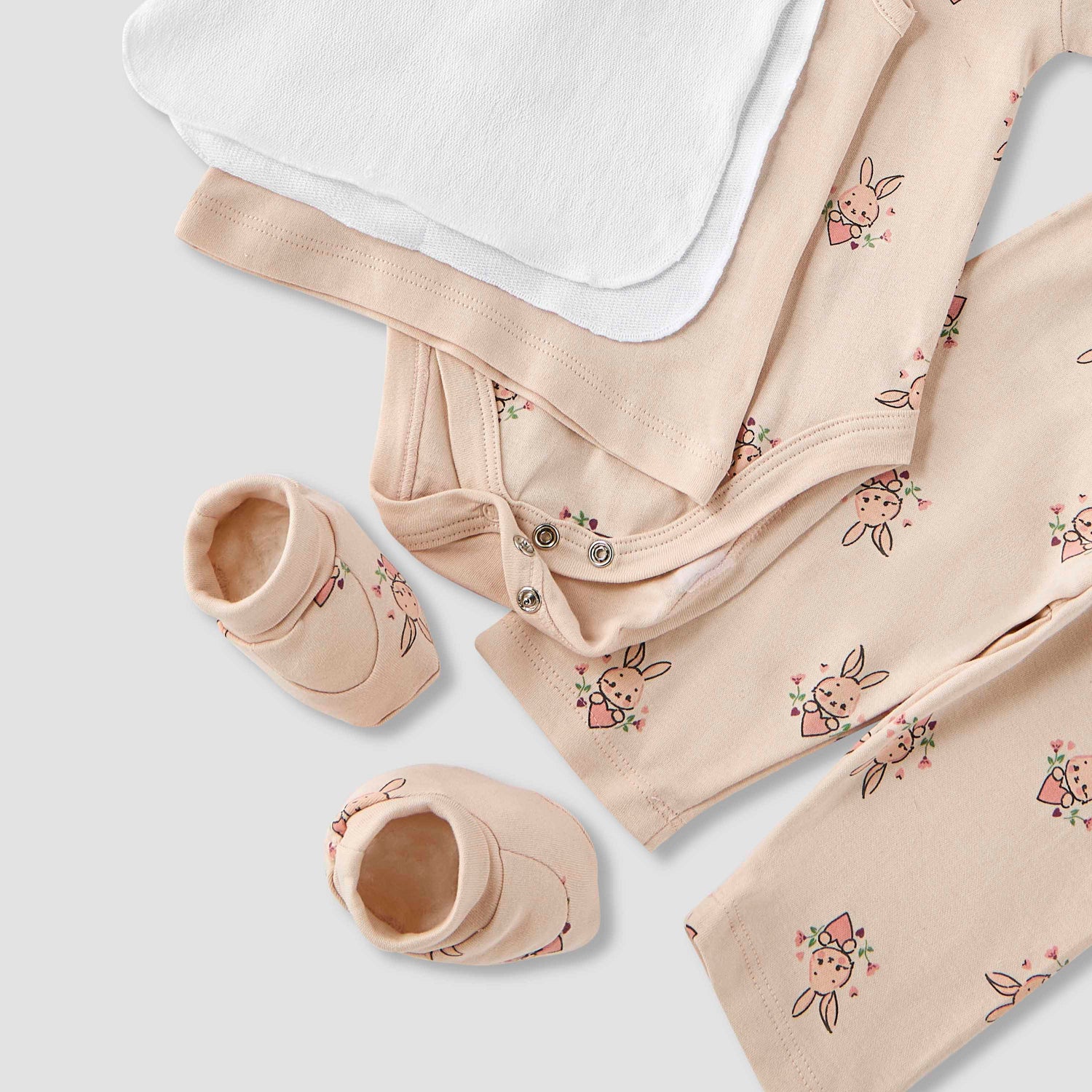 Juniors 9-Piece Girls Gift Set - Cotton - Sleeveless T-shirt, Pyjamas, Bib, Booties - Printed