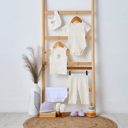 Juniors 9-Piece Girls Gift Set - Cotton - Sleeveless T-shirt, Pyjamas, Bib, Booties - Printed