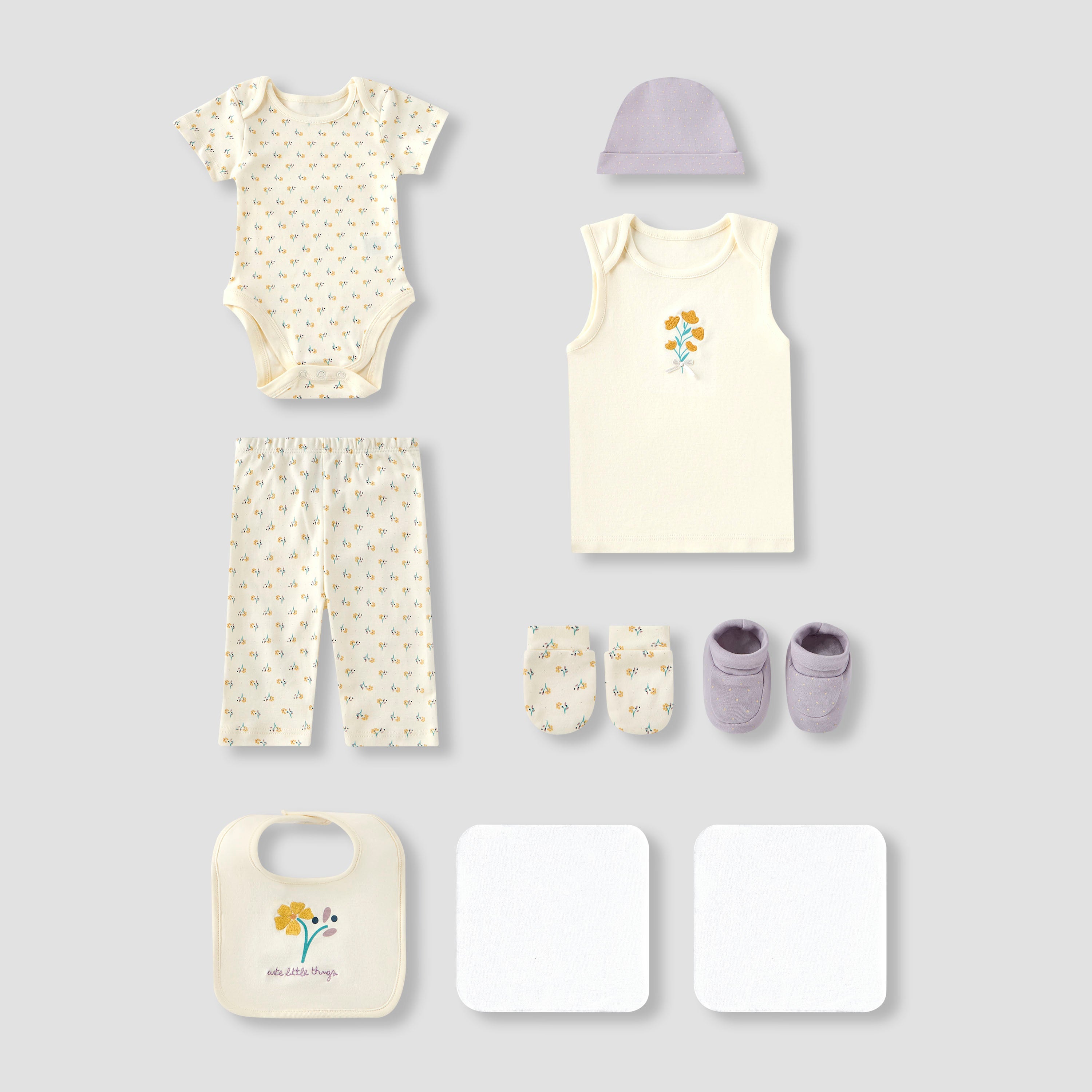 Juniors 9-Piece Girls Gift Set - Cotton - Sleeveless T-shirt, Pyjamas, Bib, Booties - Printed