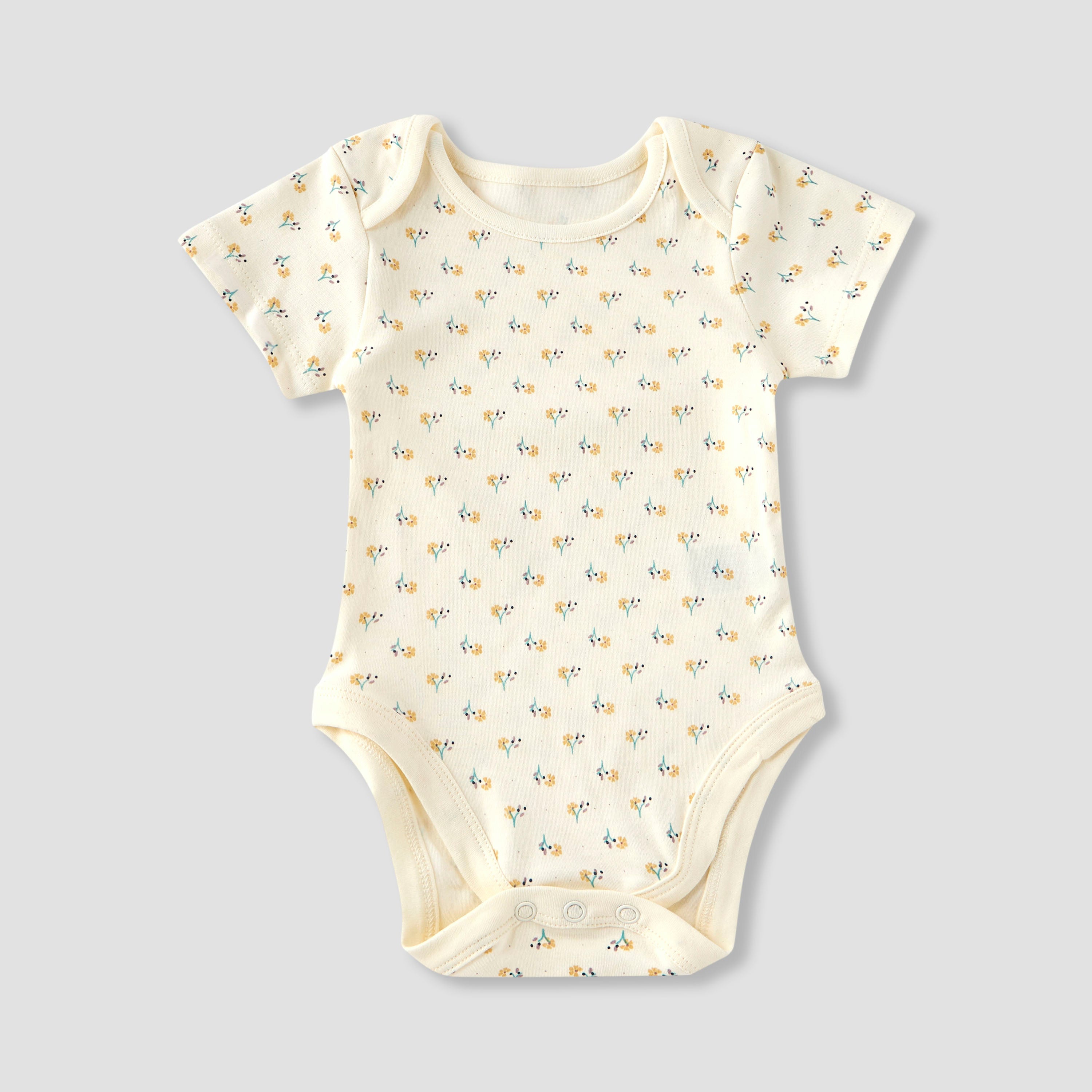 Juniors 9-Piece Girls Gift Set - Cotton - Sleeveless T-shirt, Pyjamas, Bib, Booties - Printed