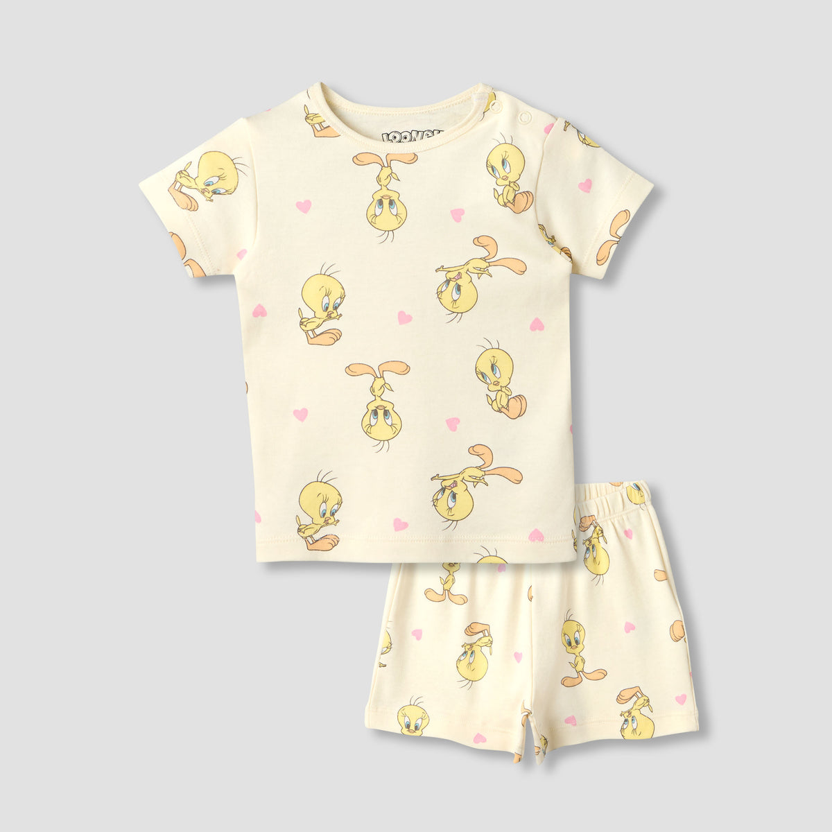 Warner Bros Round Neck Short Sleeve T-shirt and Shorts Set with Tweety Print
