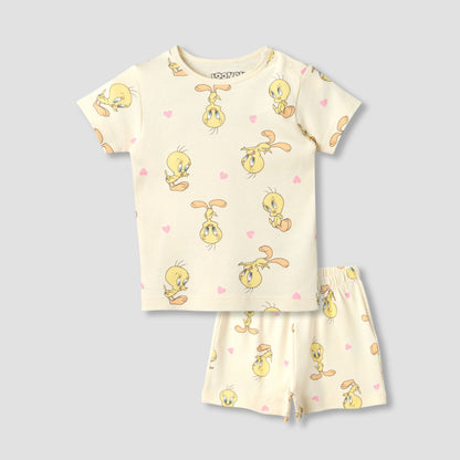 Warner Bros Round Neck Short Sleeve T-shirt and Shorts Set with Tweety Print