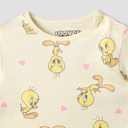 Warner Bros Round Neck Short Sleeve T-shirt and Shorts Set with Tweety Print