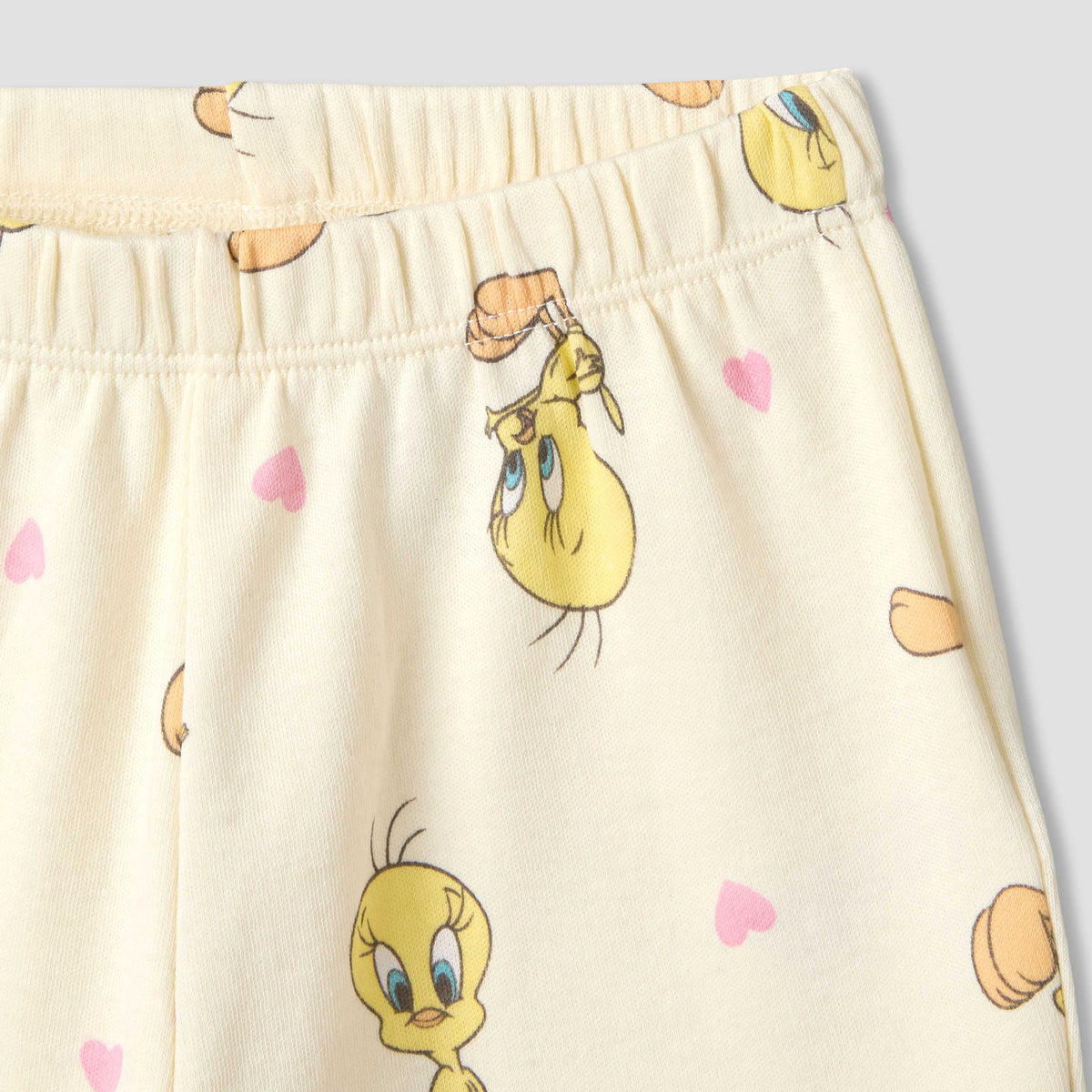 Warner Bros Round Neck Short Sleeve T-shirt and Shorts Set with Tweety Print