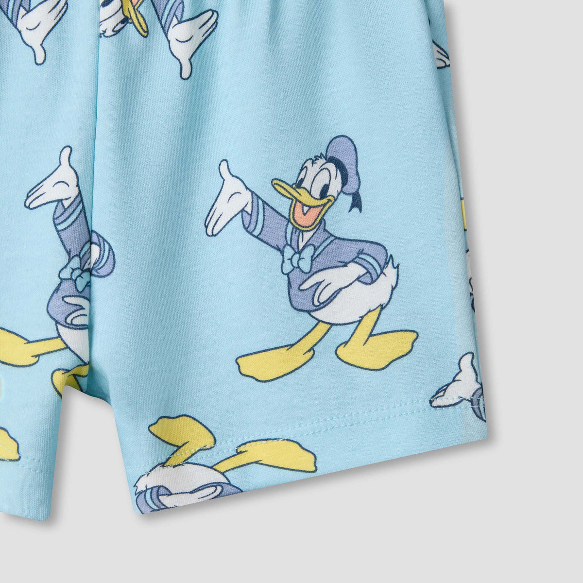 Disney Round Neck Short Sleeves T-shirt and Shorts Set with Donald Duck Print