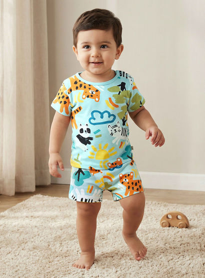 Juniors Cotton Round Neck Short Sleeves T-shirt and Shorts Set with Safari Print-baby-boys-clothing-setsandcoords-image-1