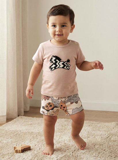 Juniors Round Neck Short Sleeve T-shirt and Shorts Set with Zebra Applique-baby-boys-clothing-setsandcoords-image-1